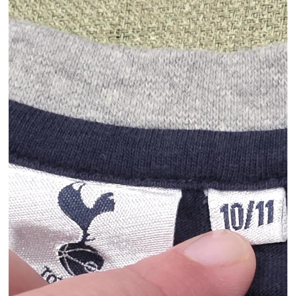 Tottenham Hotspur Official Merchandise Kids Long Sleeve T-Shirt Size 10/11 - Picture 3 of 5